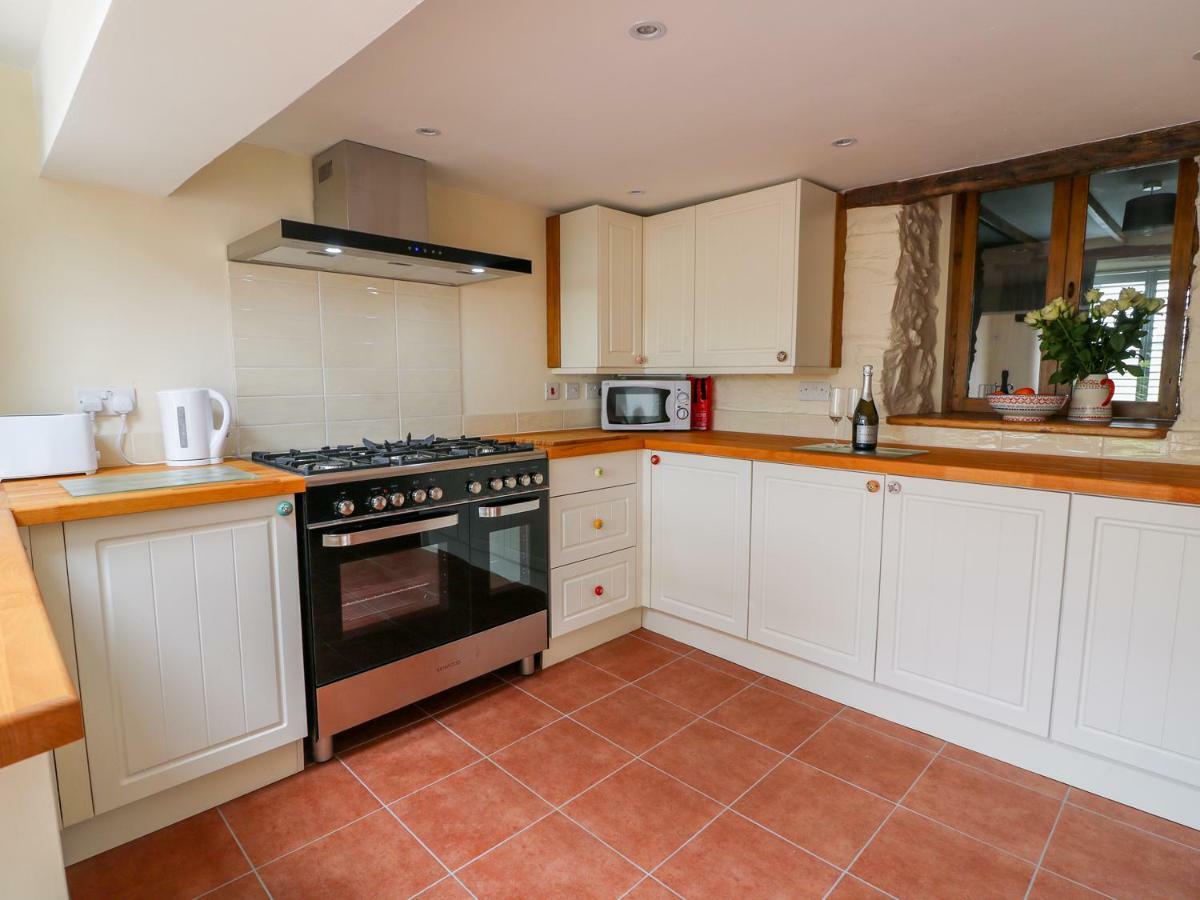 Llety Villa Fishguard Bagian luar foto